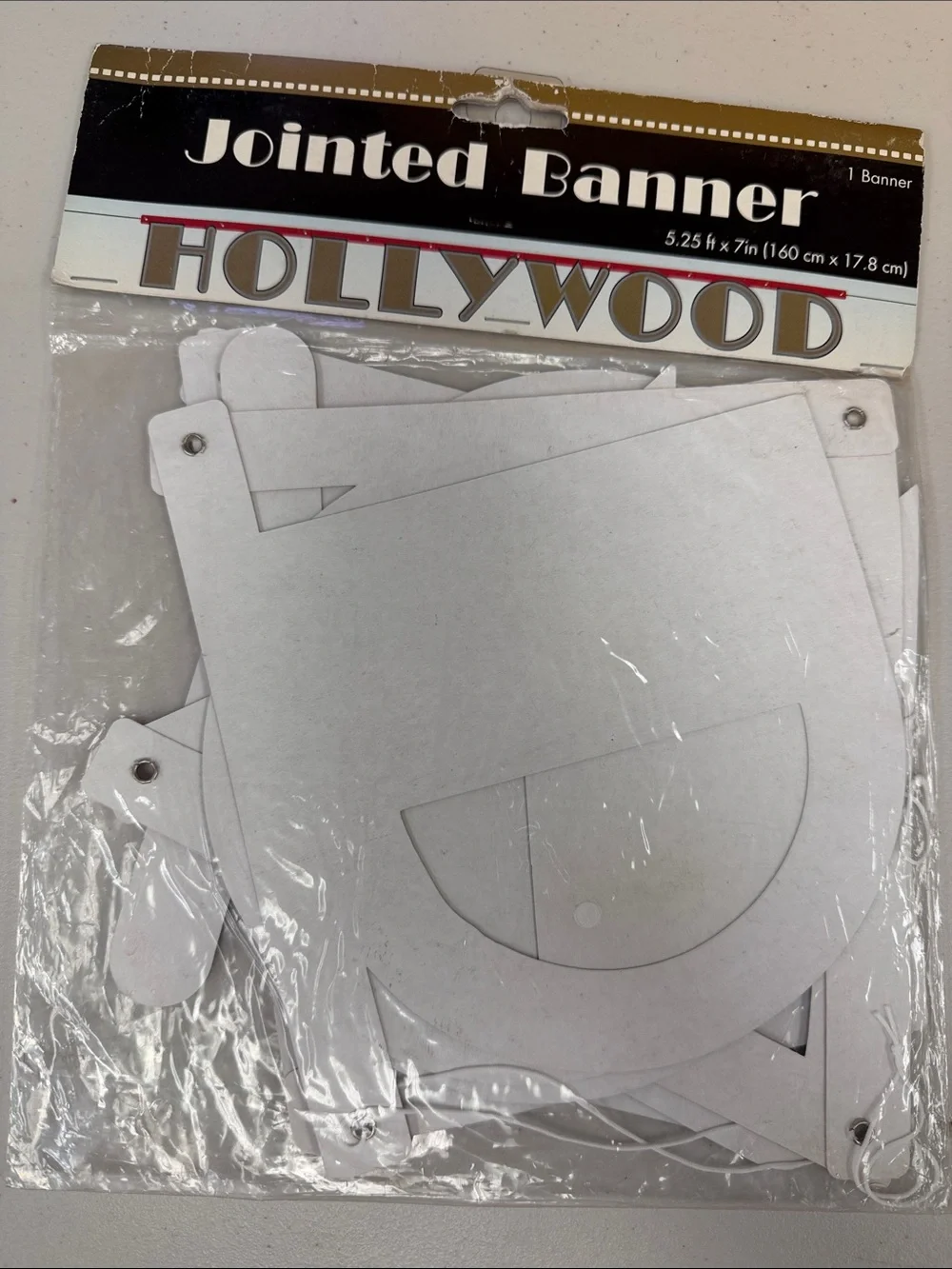 HOLLYWOOD Party Banner – Silver/Gold/Red/Black jointed decorations banner 5.25ft